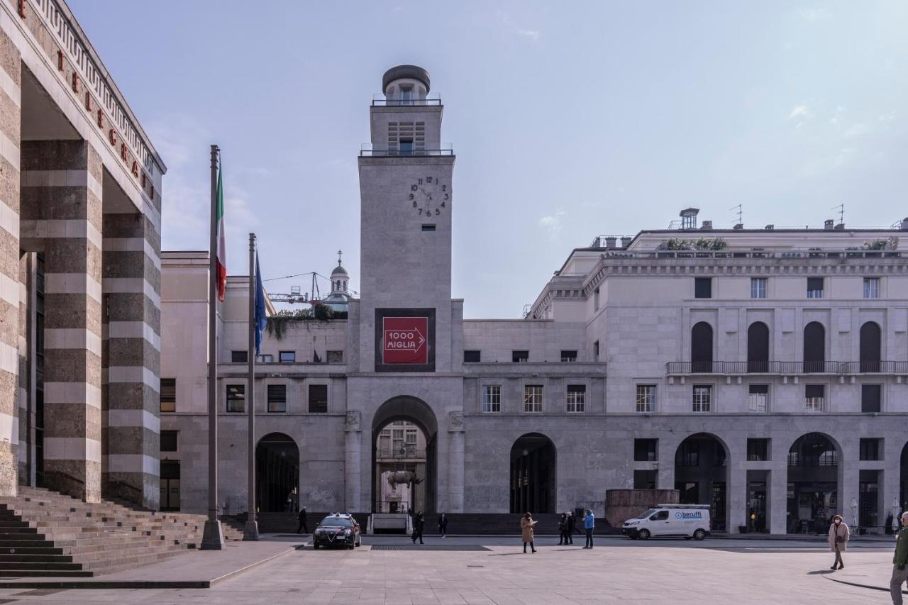 Apartament Homo Homini Lupus Brescia Zewnętrze zdjęcie